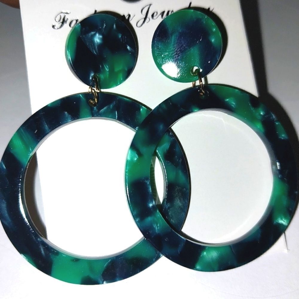 Ladies Trendy Acrylic Resin Earrings